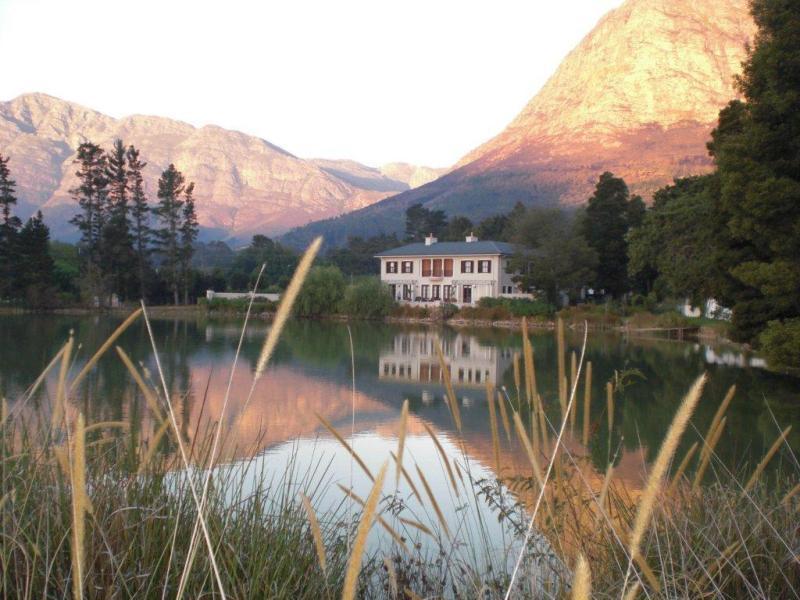 Auberge La Dauphine Guest House فرانستشوك المظهر الخارجي الصورة